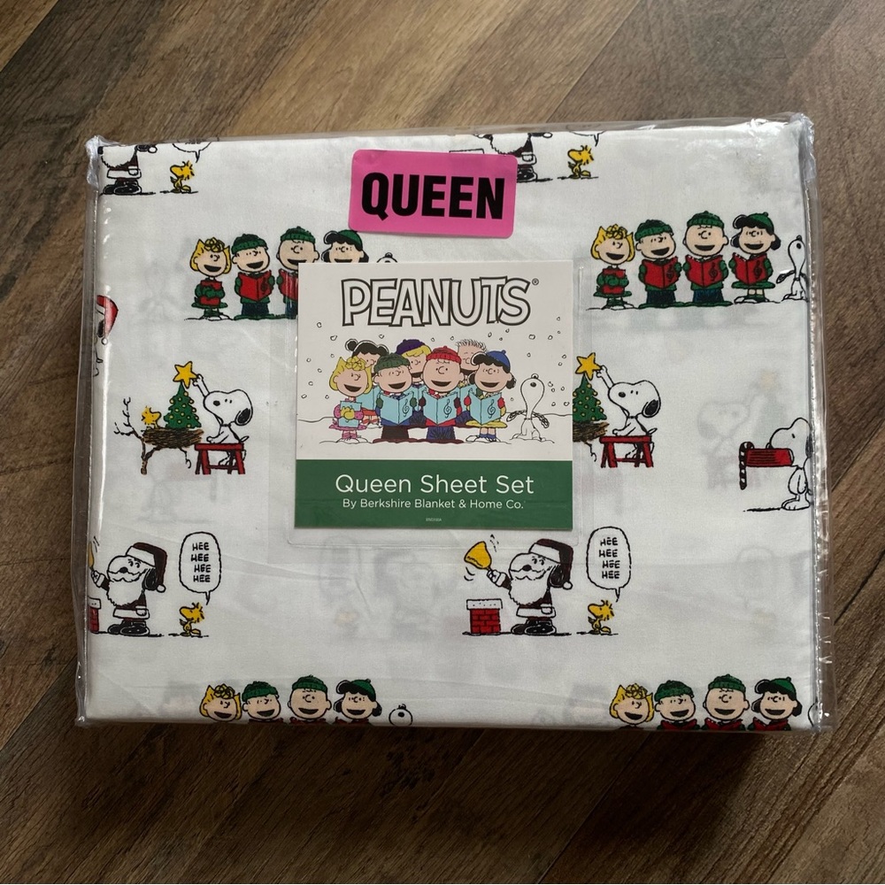 Berkshire Christmas Peanuts collection queen sheet set